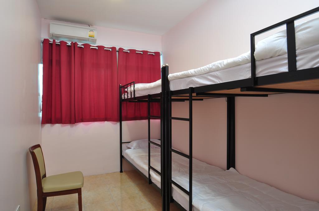 Orchid Hostel Bangkok Exteriör bild