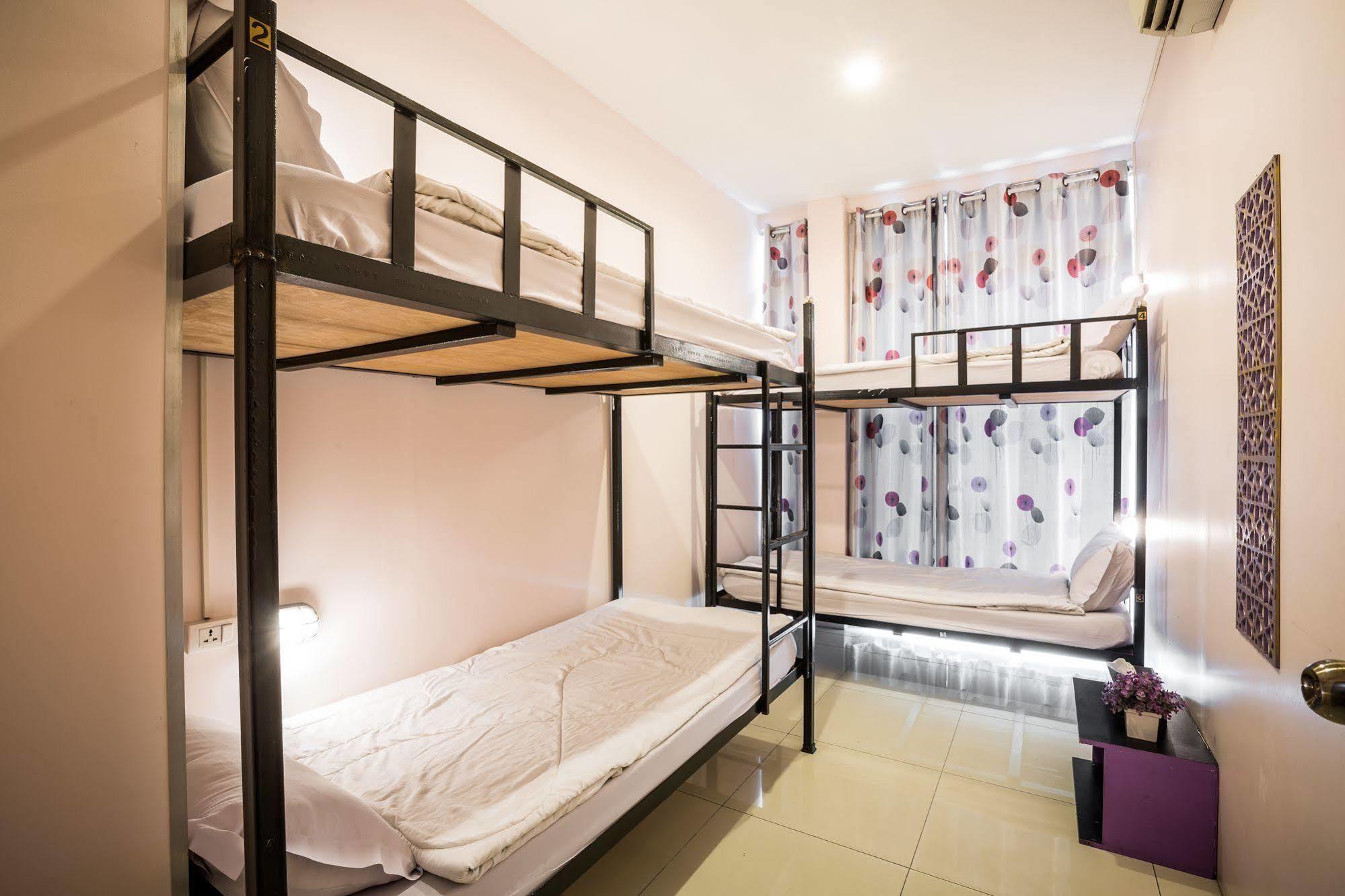 Orchid Hostel Bangkok Exteriör bild