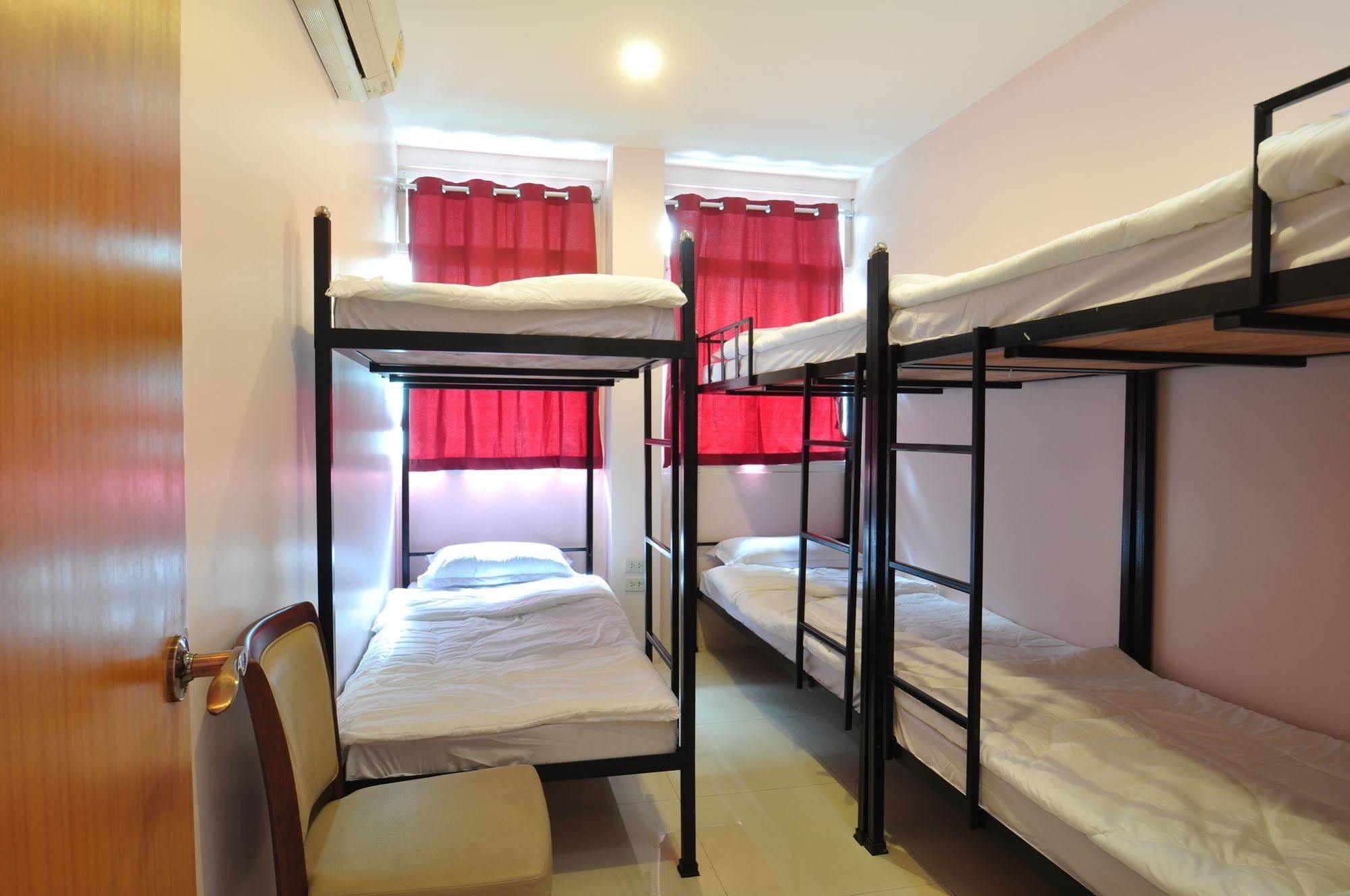 Orchid Hostel Bangkok Exteriör bild