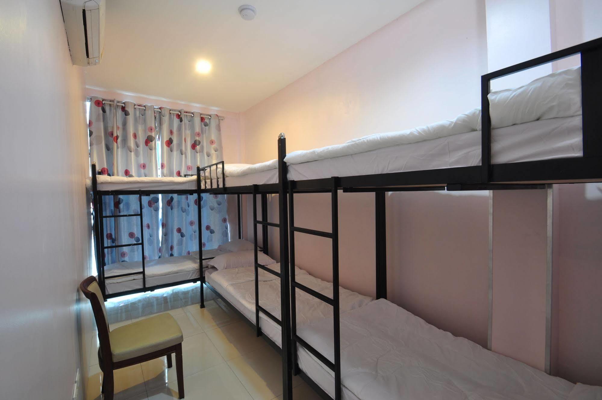Orchid Hostel Bangkok Exteriör bild