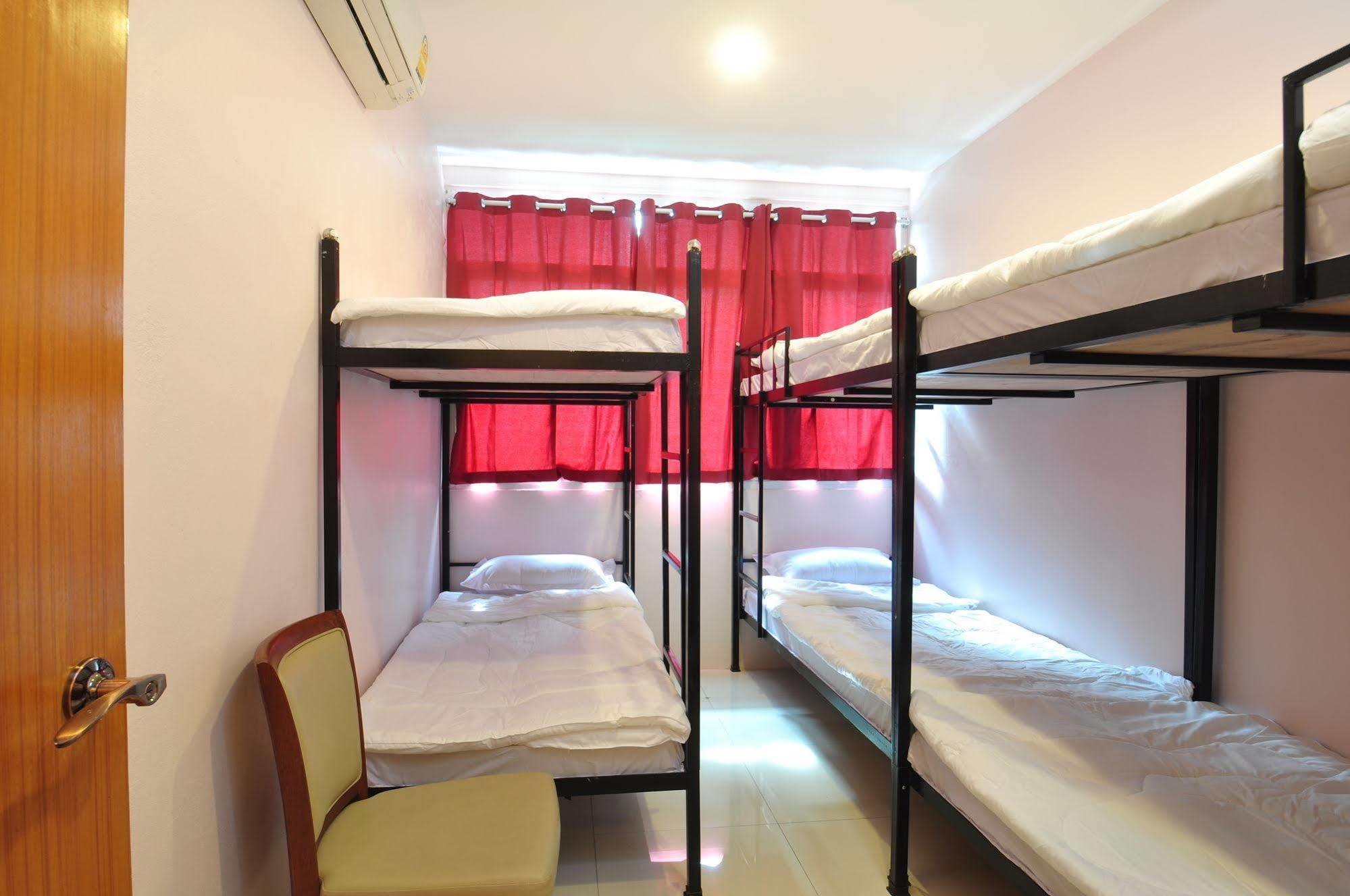Orchid Hostel Bangkok Exteriör bild