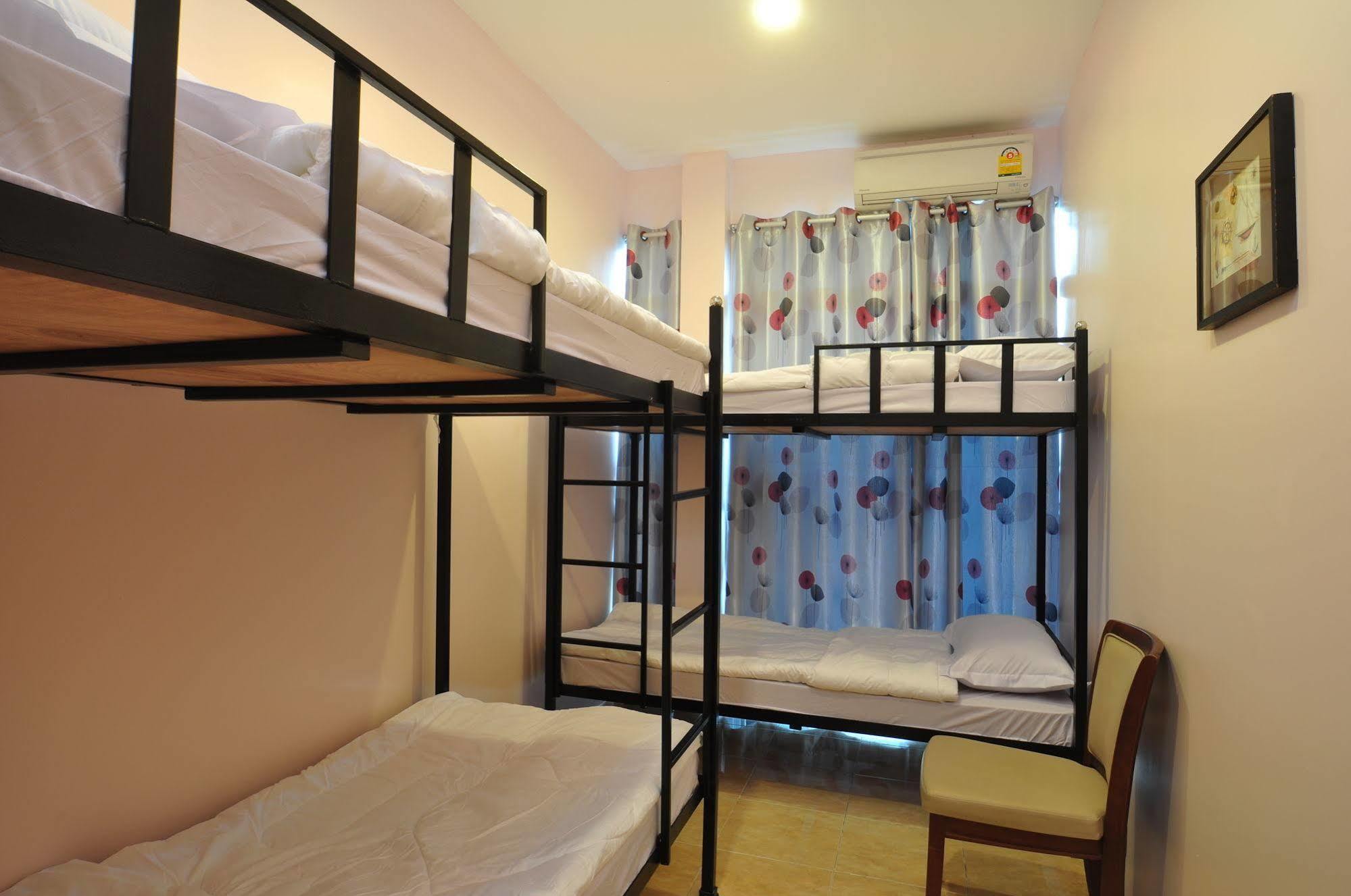 Orchid Hostel Bangkok Exteriör bild