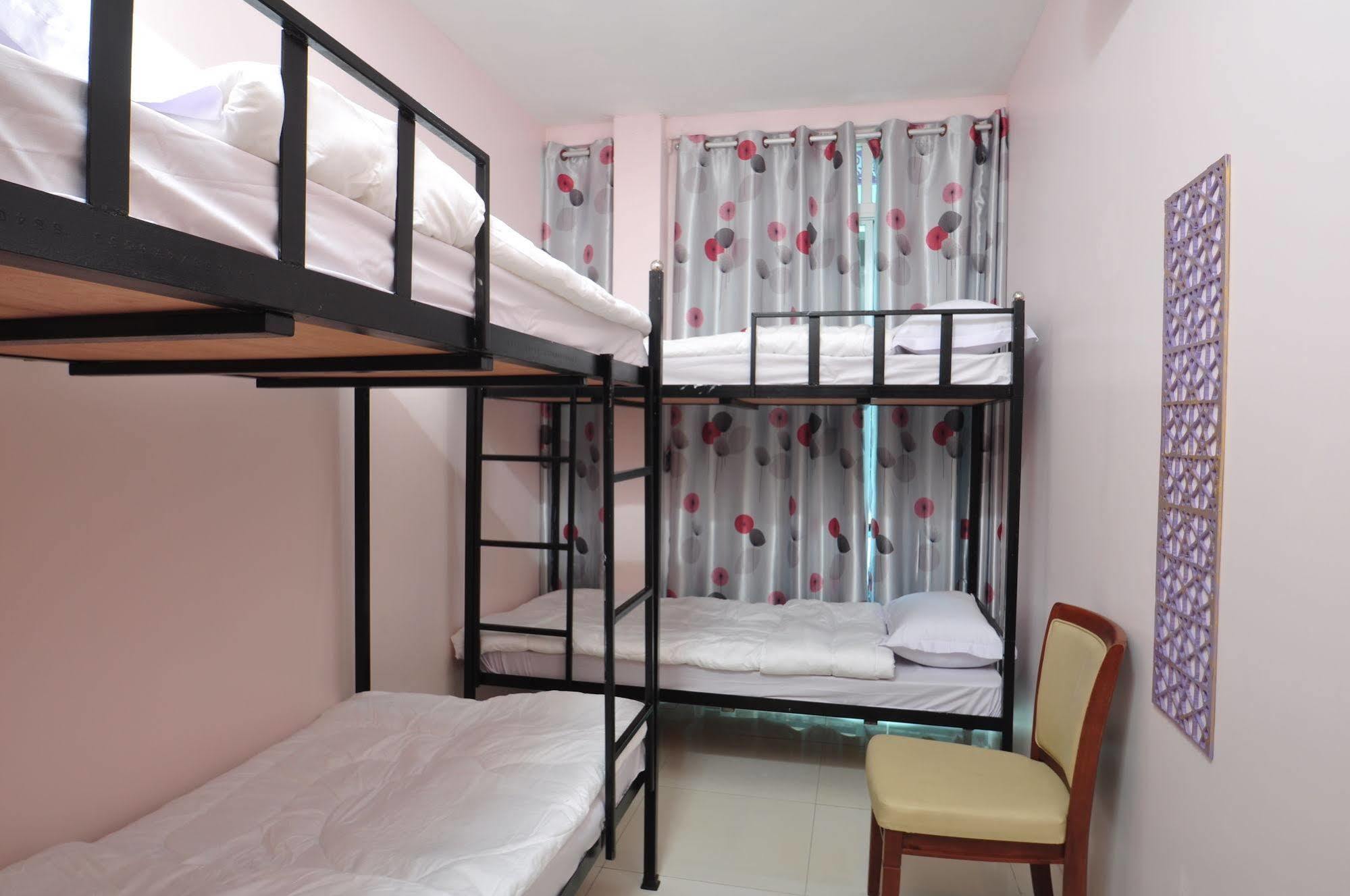 Orchid Hostel Bangkok Exteriör bild