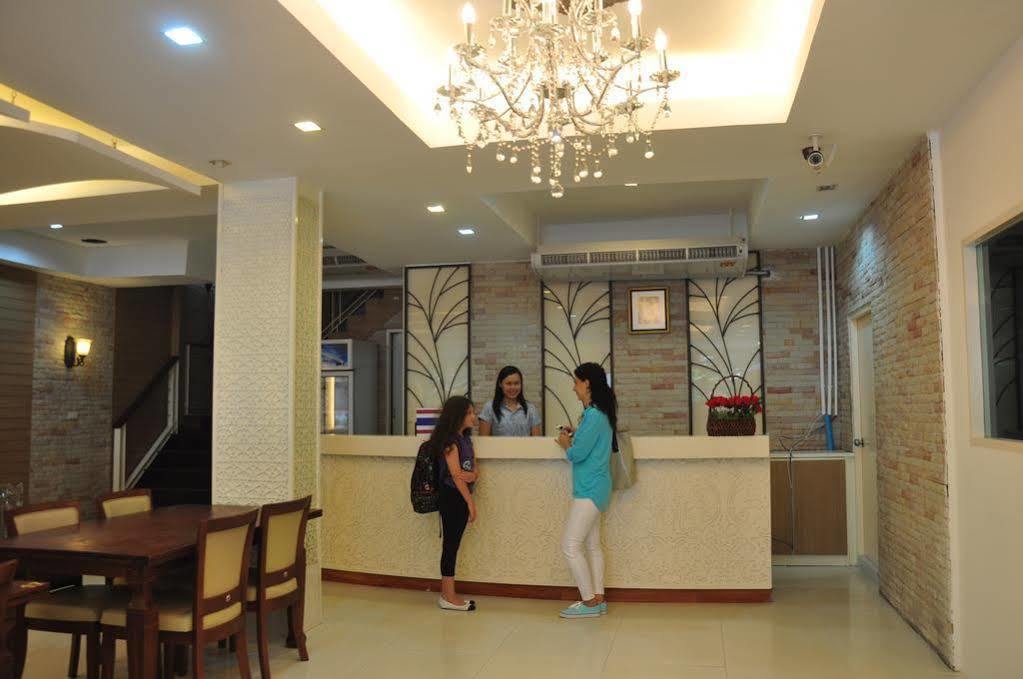 Orchid Hostel Bangkok Exteriör bild