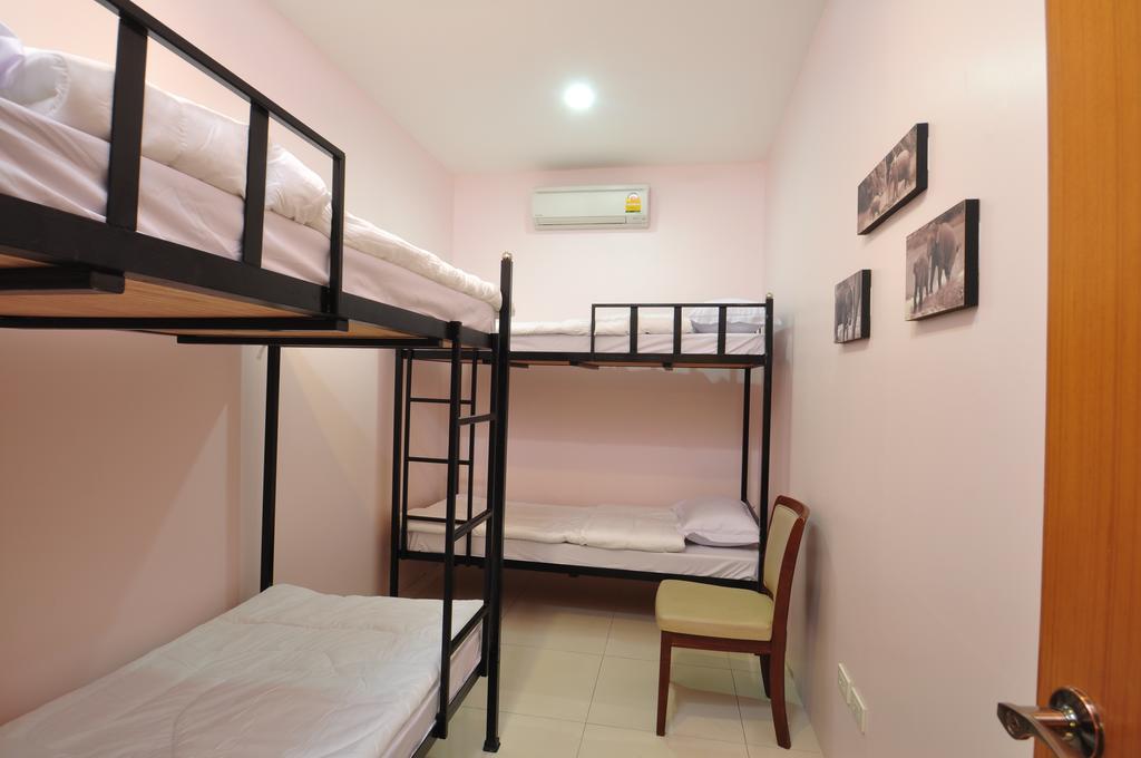 Orchid Hostel Bangkok Exteriör bild